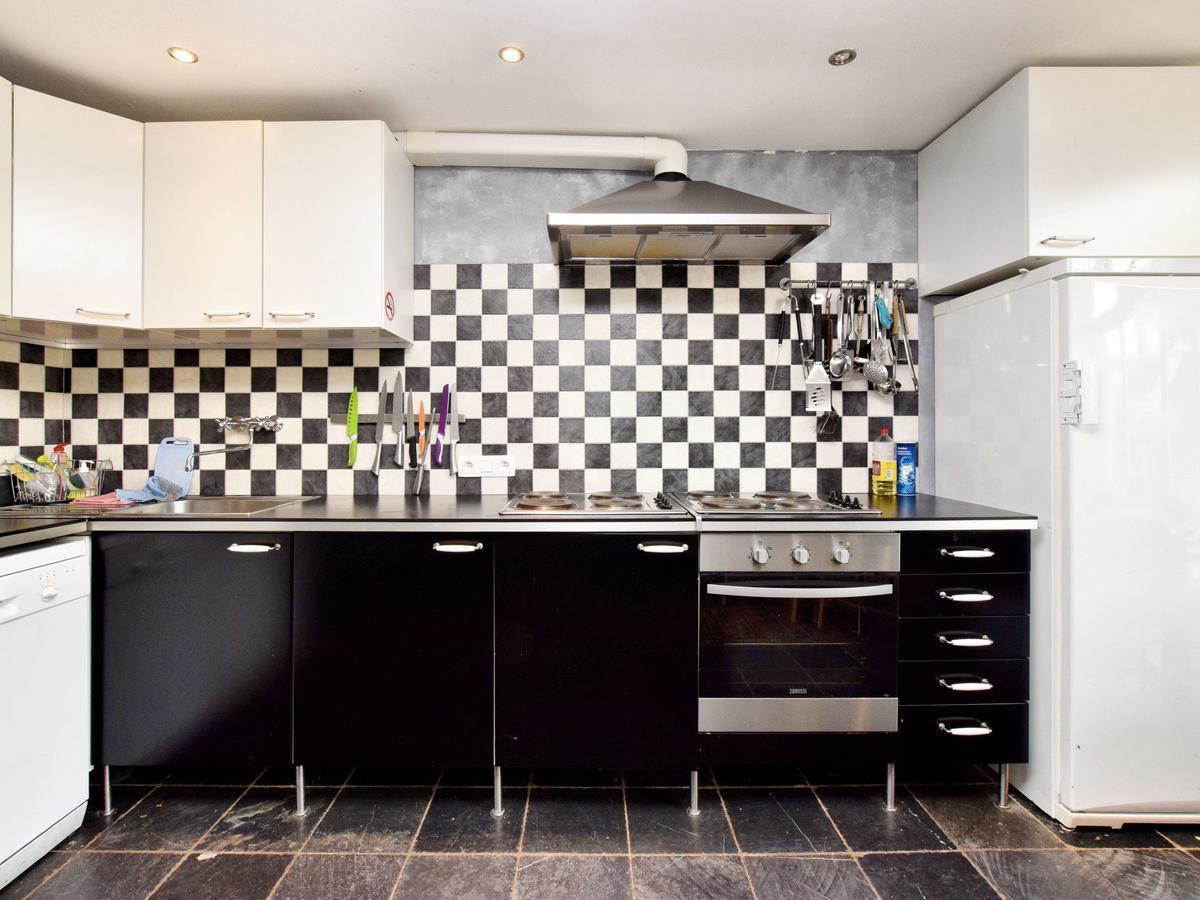 Spacious Holiday Home In Lierneux With Garden Екстериор снимка