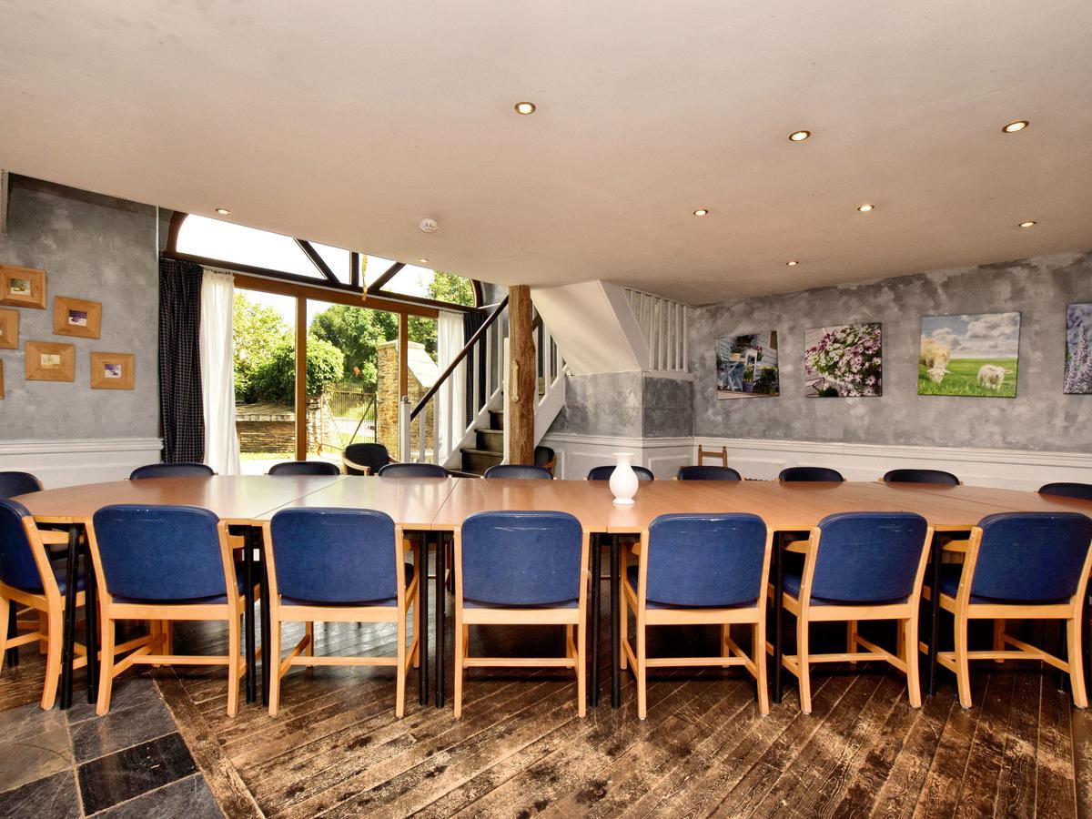 Spacious Holiday Home In Lierneux With Garden Екстериор снимка