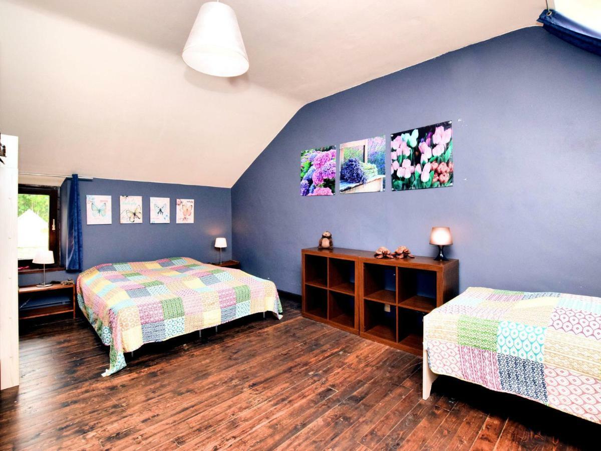 Spacious Holiday Home In Lierneux With Garden Екстериор снимка
